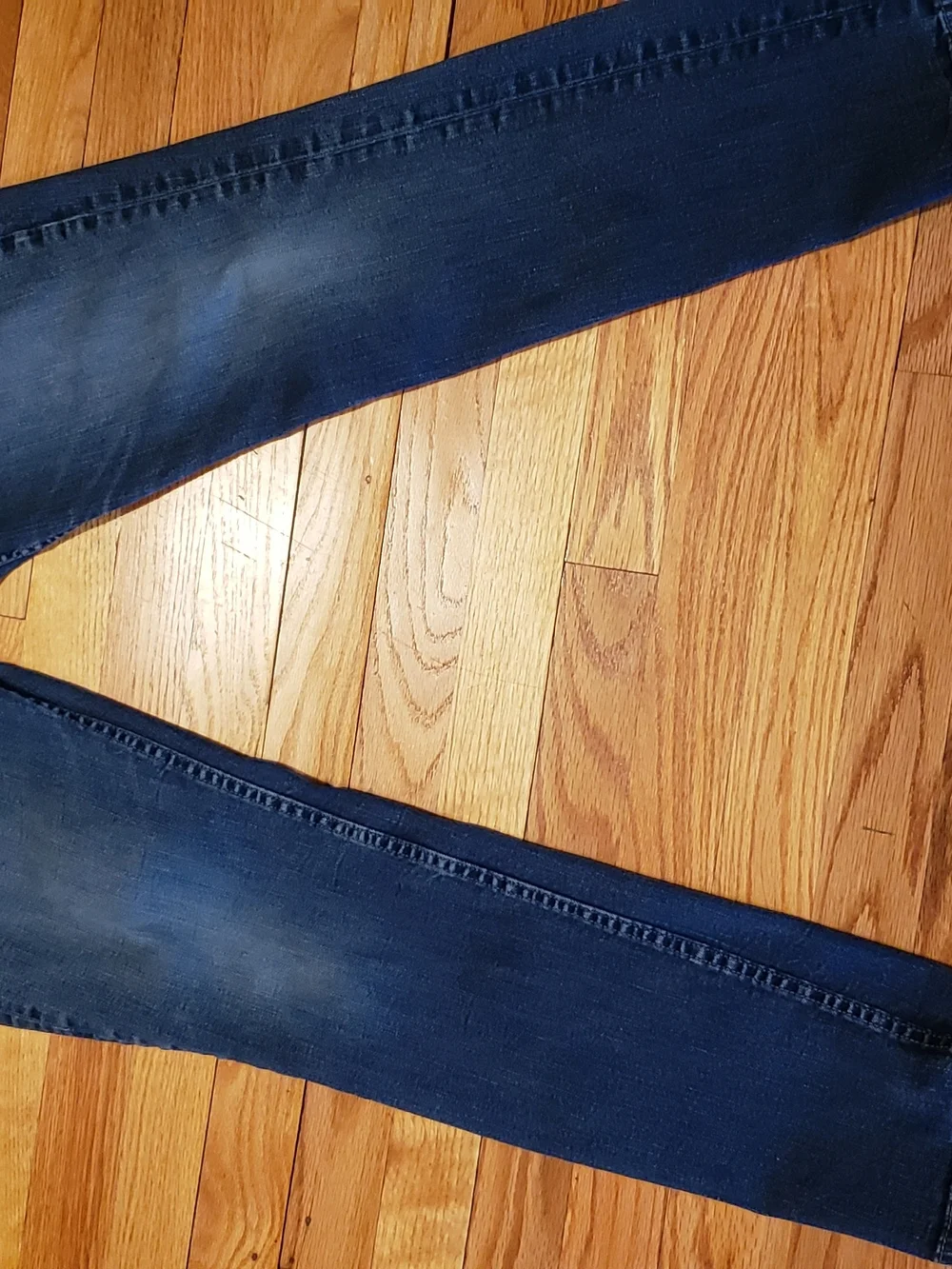 Levi Men  Straight Fit Jeans in Deep Blue Size 33x32